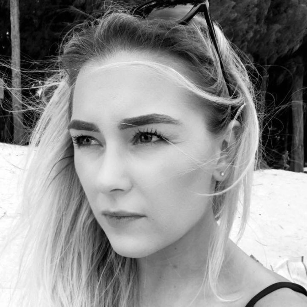 Meet your Posher, Christina